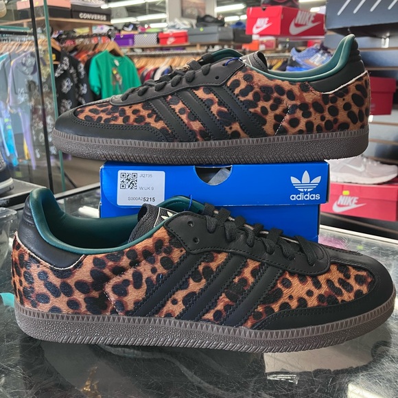 adidas Shoes - Women’s Adidas Samba OG Black Green Leopard Size 10.5